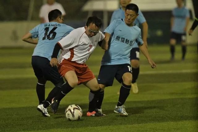 欧冠豪门失利：曼联、国米、拜仁的痛苦时刻